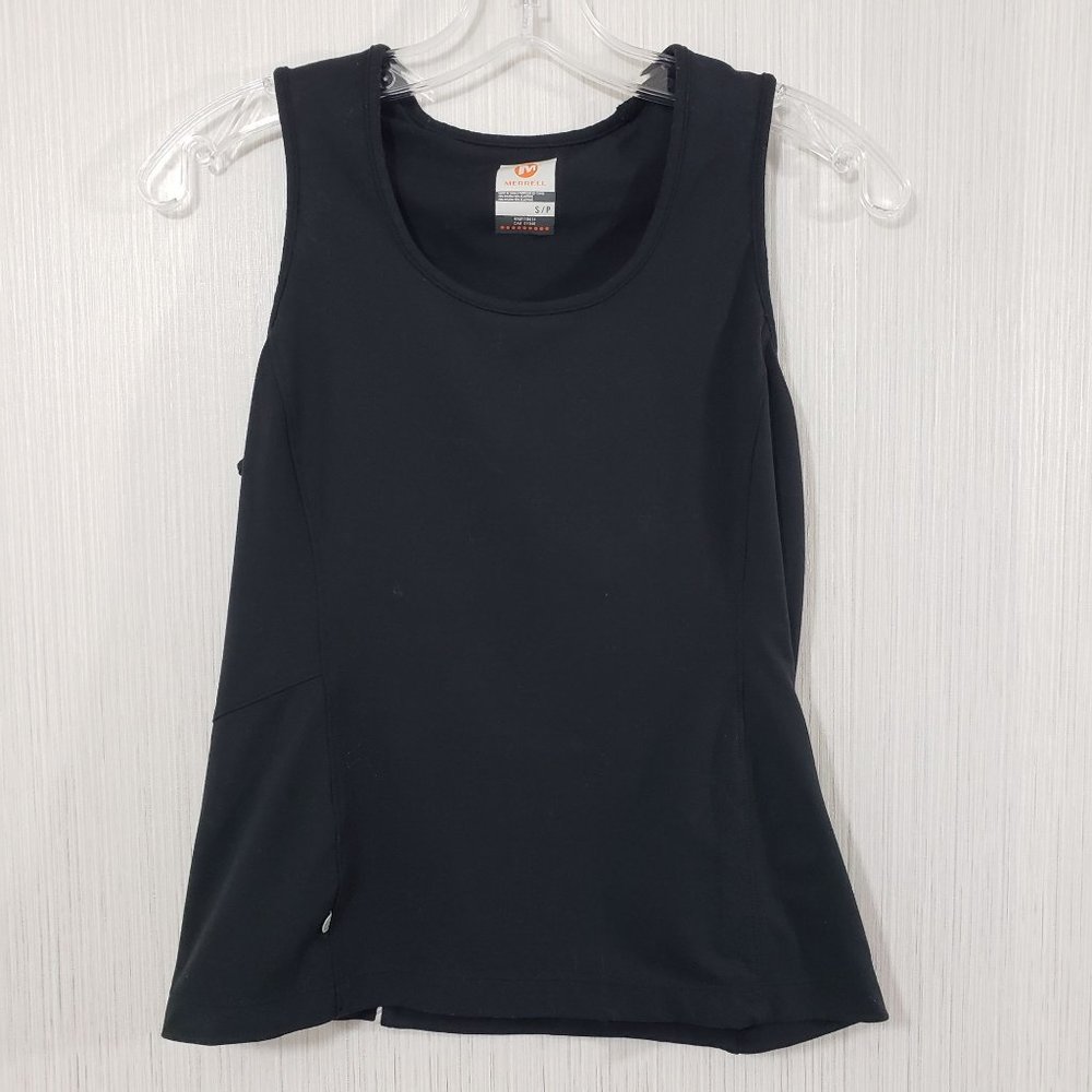 Merrell soft‎ crewneck tank top with attached shelf bra